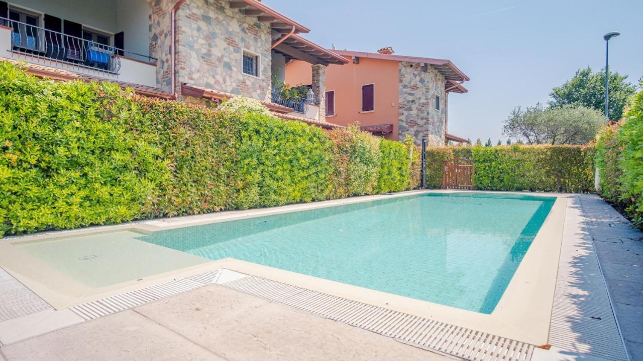 Endless Summer Sirmione - Italian Homing ภายนอก รูปภาพ