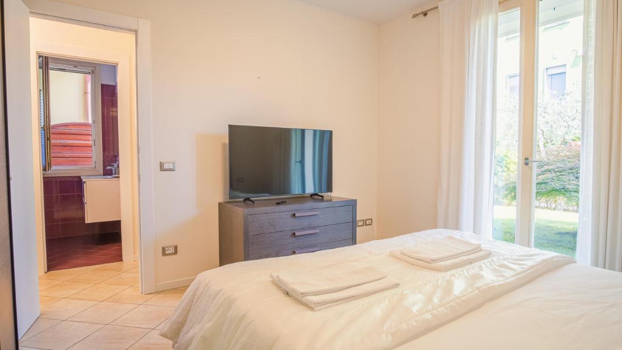 Endless Summer Sirmione - Italian Homing ภายนอก รูปภาพ